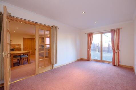 Diningroom / bedroom 3 alternative view