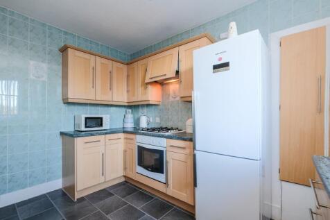 Dining kitchen alternative view