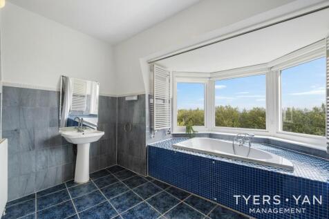 En-Suite One