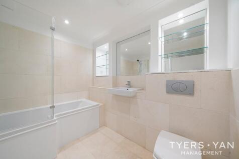 En-suite bathroom