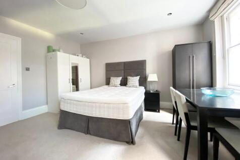Reception/Bed 3