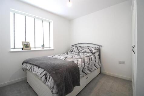 2.BED2.JPG
