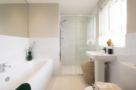 En suite in the Manning 5 bedroom home