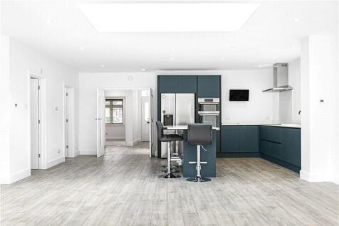Reception/Kitchen