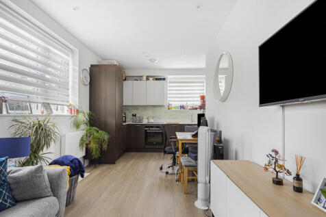 Reception/Kitchen