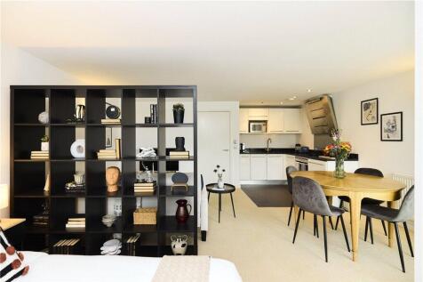 Studio Room