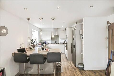 Reception/Kitchen