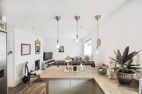 Reception/Kitchen