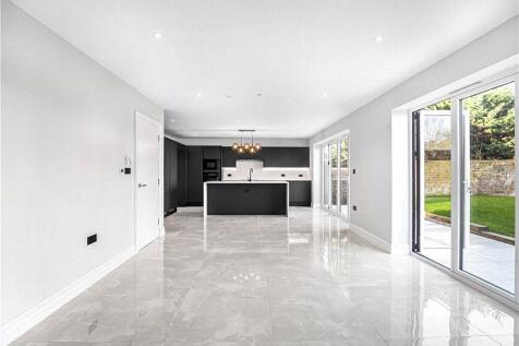 Reception/Kitchen