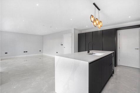Reception/Kitchen