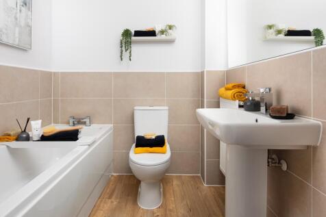 Family bathroom in the Ellerton 3 bedroom home