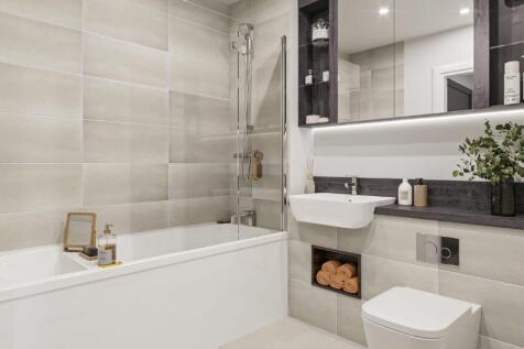 pullman bathroom
