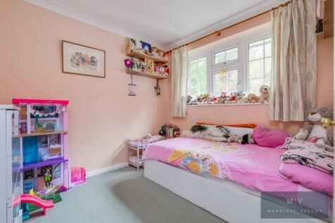 Beech Way 1-22.jpg