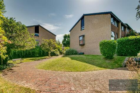 Anselm Close 4 MV-23.jpg