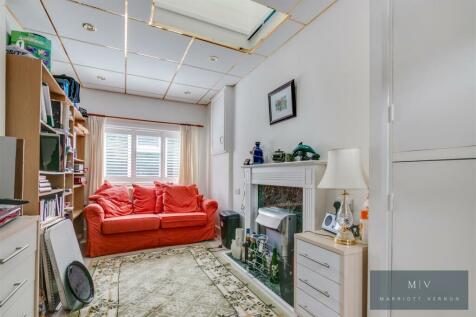 Mountwood Close 2 MV-5.jpg