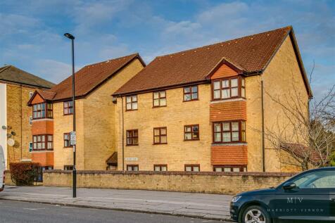 Archers Court Flat 1 MV-13.jpg