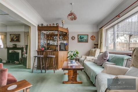 Woodmere Close 14 MV-8.jpg