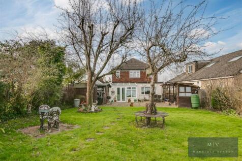 Woodmere Close 14 MV-12.jpg