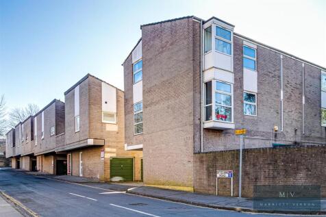 St. Clairs Road 45 MV-9.jpg