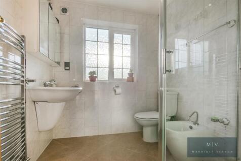 Lower Addiscombe Road 160B MV-3.jpg
