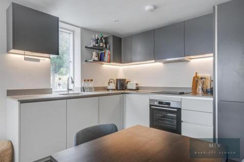 Chalkhurst Court F4 MV-6.jpg