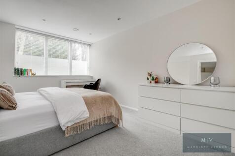 Chalkhurst Court F4 MV-7.jpg