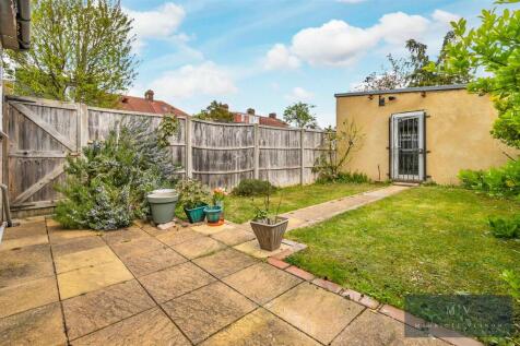 Brockenhurst Way 1 MV-12.jpg