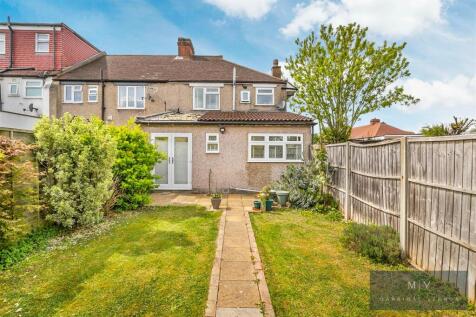 Brockenhurst Way 1 MV-14.jpg
