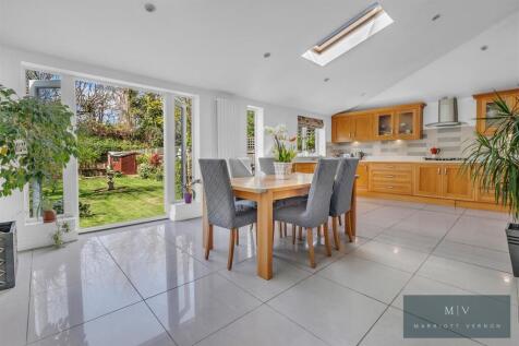 Birdhurst Avenue 6 MV-8.jpg