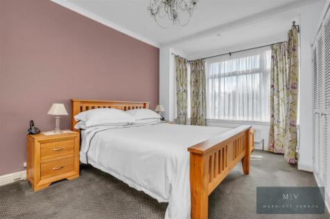 Birdhurst Avenue 6 MV-15.jpg