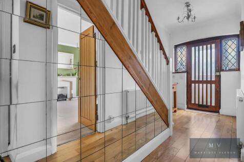 Birdhurst Avenue 6 MV-13.jpg