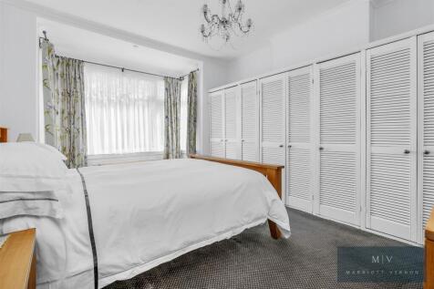 Birdhurst Avenue 6 MV-14.jpg