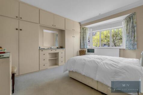 Pinewood Close 19 MV-11.jpg