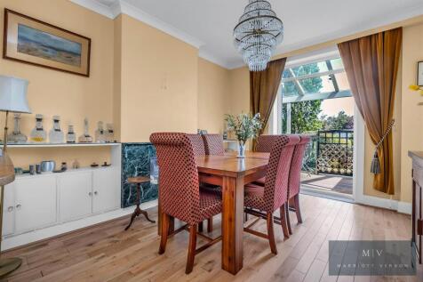 Croham Manor Road 23 MV-12.jpg