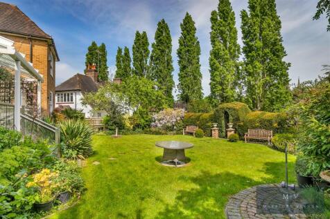 Croham Manor Road 23 MV-18.jpg