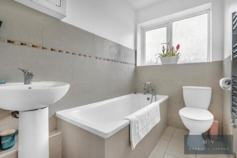 Bournefield Road 7 MV-6.jpg