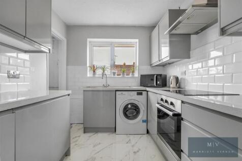 Bournefield Road 7 MV-9.jpg