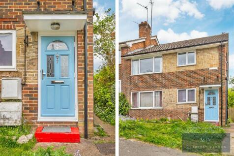 Bournefield Road 7 MV-13.jpg