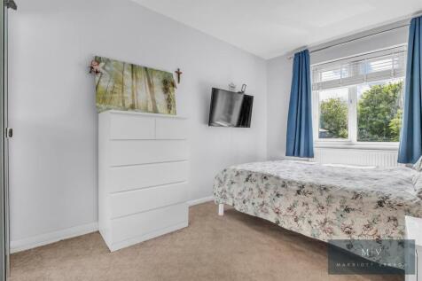 Limpsfield Road 367A MV-7.jpg