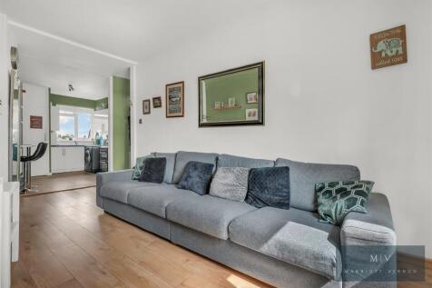 Limpsfield Road 367A MV-3.jpg