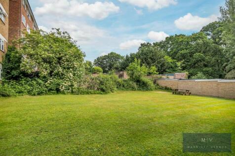 Flat 4 Linkfield Court MV-10.jpg