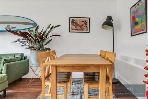Flat 4 Linkfield Court MV-3.jpg