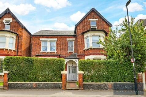 F3 19 Birdhurst Road MV-10.jpg