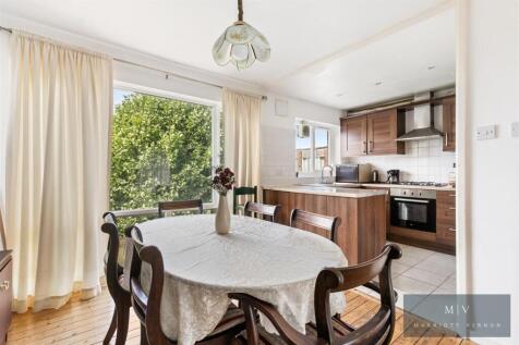 Leyburn Gardens 46 MV-4.jpg