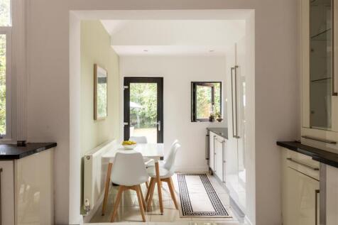 157 Coombe Road-13.jpg