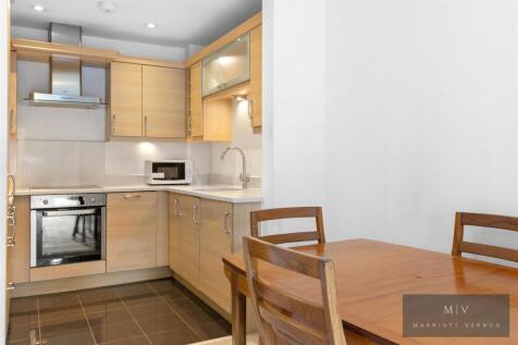 Flat 4 Eva Court MV-7.jpg