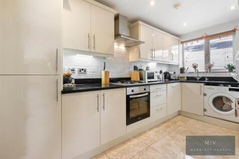 Flat 1, 1A, Bynes Road MV-2.jpg