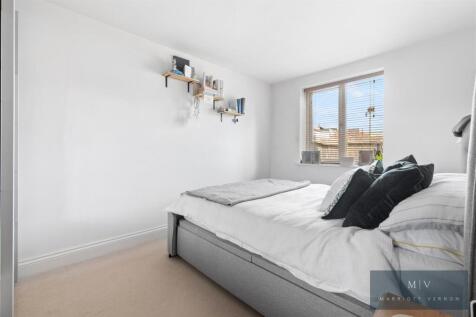 Flat 1, 1A, Bynes Road MV-5.jpg