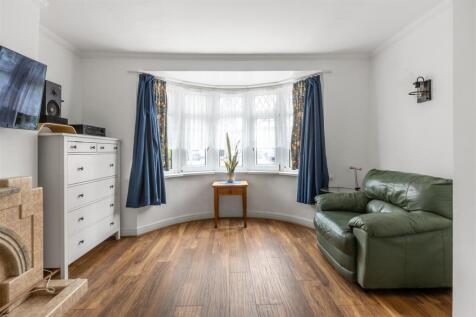 105 Birch Tree Avenue-11.jpg