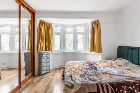 105 Birch Tree Avenue-2.jpg